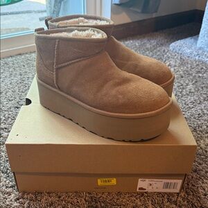 Ugg classic ultra mini platform